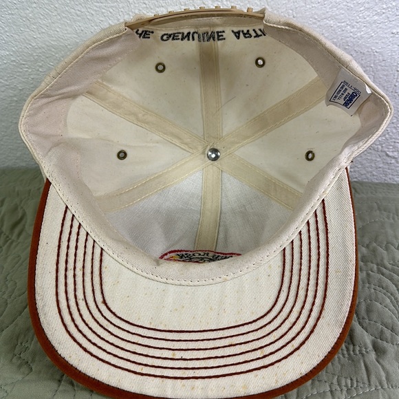 Vintage Oshkosh SnapBack hat - Picture 6 of 8